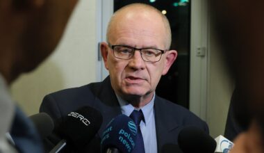 Piotr Woźniak i Marcin Romanowski na posiedzeniu komisji regulaminowej, 2024 r.