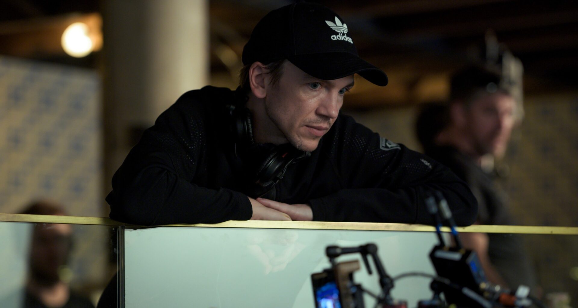 Jan Komasa na planie filmu "Rocznica"