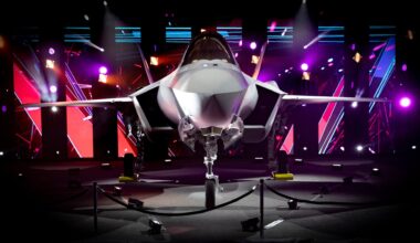 Wtorkowy przegląd mediów; F-35 dla Saudyjczyków; Fabryki broni zamiast kopalń