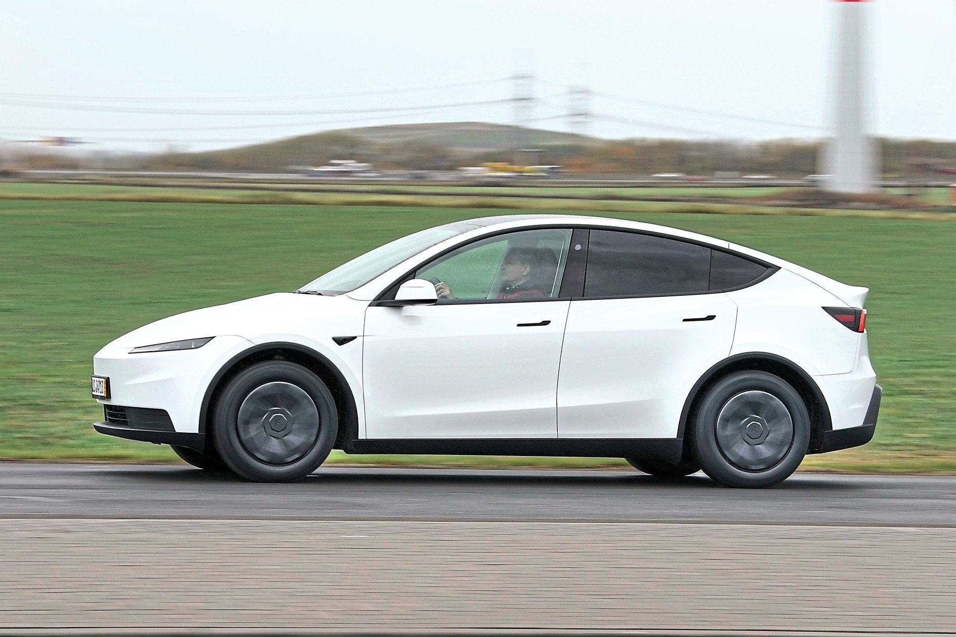 Tesla Model Y Standard