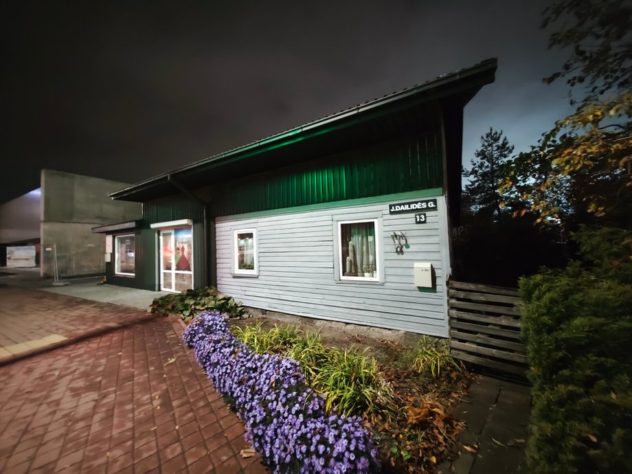 Drewniany domek w mieście Mariampol