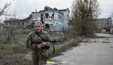 "Idzie dwóch, przeżywa tylko jeden". Rosja powiększa strefę śmierci w Ukrainie