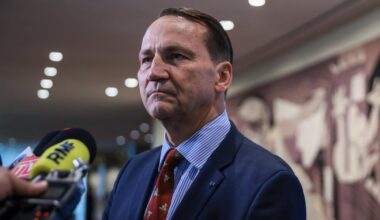 Radosław Sikorski usłyszał pytanie o Zbigniewa Ziobrę. "To zdumiewające" - Onet