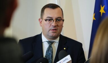 Pierwsze ustalenia kontroli i tajemniczy fundusz. Minister o aferze z działką pod CPK