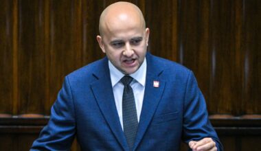 Skandaliczne słowa Dariusza Mateckiego. Europoseł zawiadamia prokuraturę