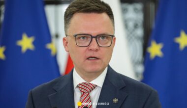 Nowa rola dla Szymona Hołowni? "Miejsce w sam raz dla niego"