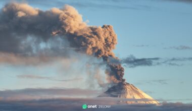 Wulkan Hayli Gubbi wybuchł po raz pierwszy w historii. Pył sięga aż do Indii