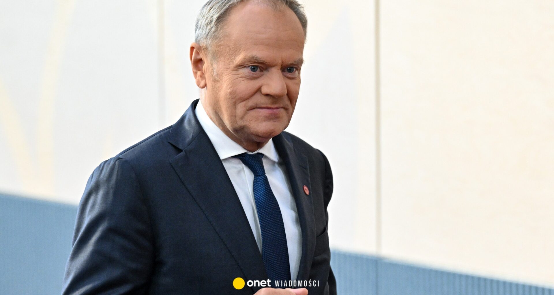 Donald Tusk zwrócił się do gwiazd hitu Netflixa. "Pozwólcie, że Was zaproszę"