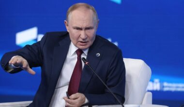 Prezydent Rosji Władimir Putin w Soczi w Rosji, 2 października 2025 r.