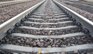 Śmiertelne potrącenie przez pociąg koło Warszawy. Potężne utrudnienia