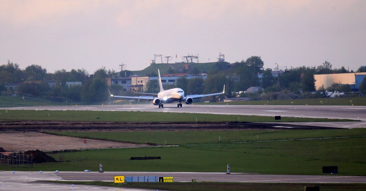Alarm w Wilnie. Władze zamknęły lotnisko - Onet
