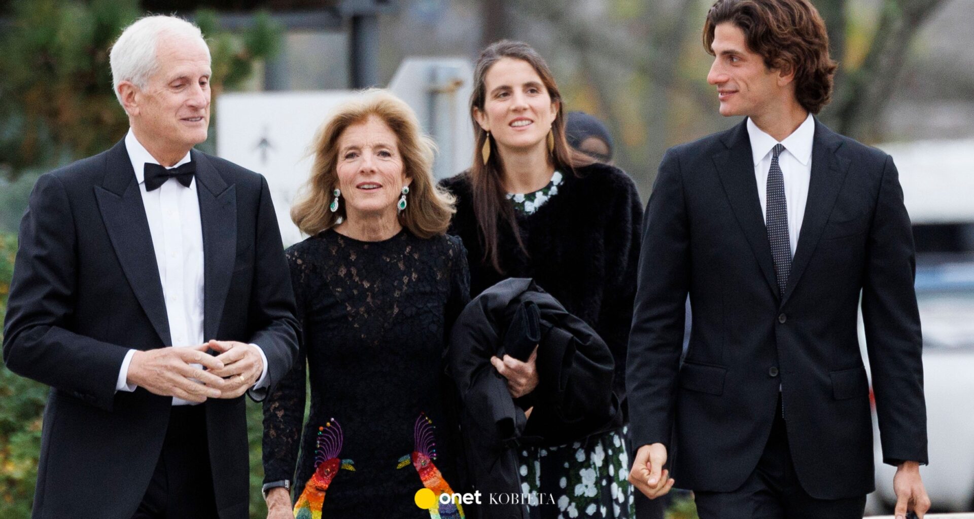 "Przeżywa chorobę z wielką godnością". Żona gwiazdora wspiera umierającą wnuczkę JFK - Kobieta Onet