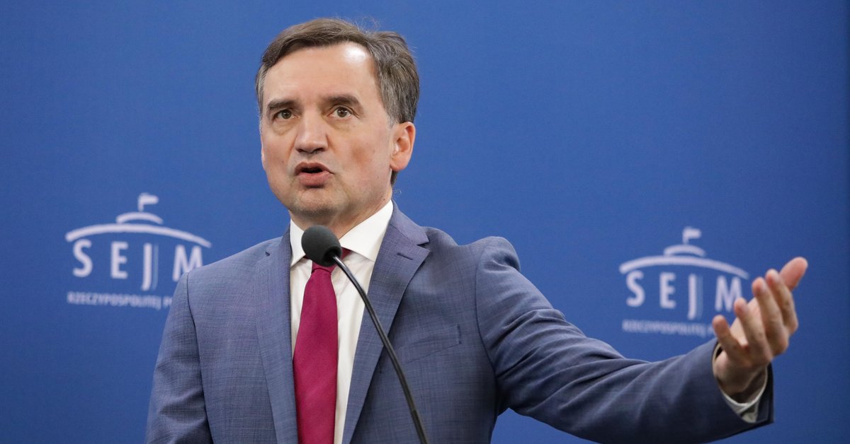 Zbigniew Ziobro składa zawiadomienie na ministra Żurka. "Ujawnienie tajemnicy" - Onet