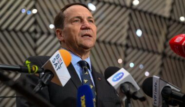 Radosław Sikorski o decyzjach resortu po aktach dywersji. Wymienił trzy kroki