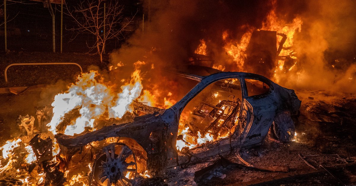 Zmasowany atak rosyjskich dronów na Charków. Są ofiary - Onet