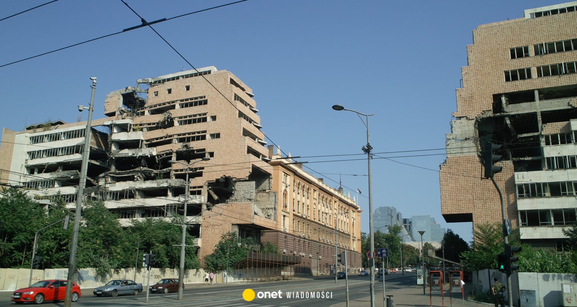 Tysiące osób utworzyło "żywą tarczę" wokół planowanej inwestycji zięcia Trumpa w Serbii