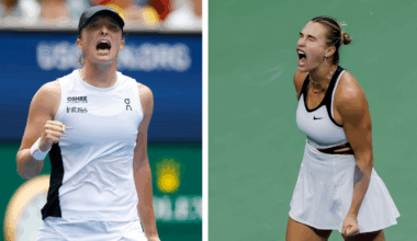 Dwie tenisistki, Iga Świątek i Aryna Sabalenka, świętują zwycięstwo na korcie tenisowym.