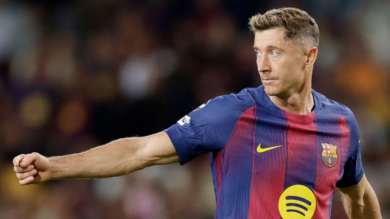 Robert Lewandowski odejdzie zimą z FC Barcelona? Nowe wieści w tej sprawie - sport.tvp.pl