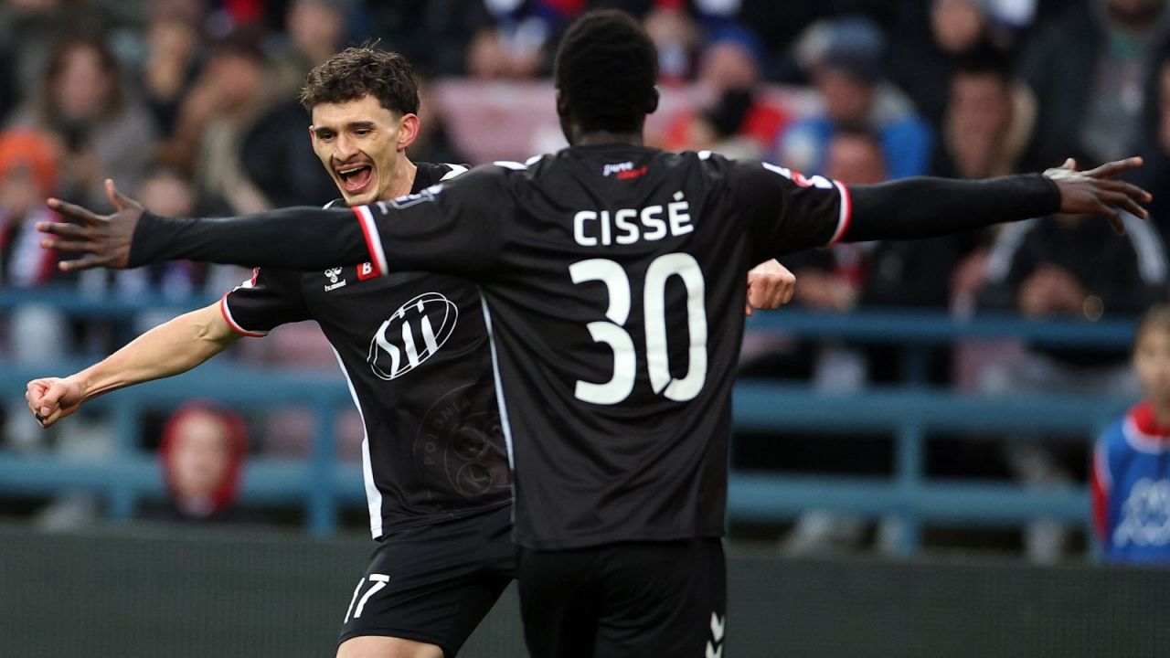 Betclic 1 Liga: Polonia Warszawa pokonała na wyjeździe Wisłę Kraków - sport.tvp.pl