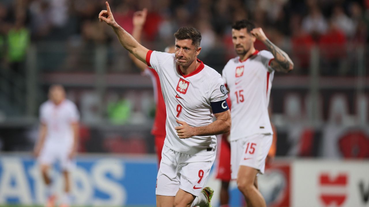 Reprezentacja Polski pokonała Maltę w ostatnim meczu eliminacji mundialu 2026. O krok od kompromitacji - sport.tvp.pl