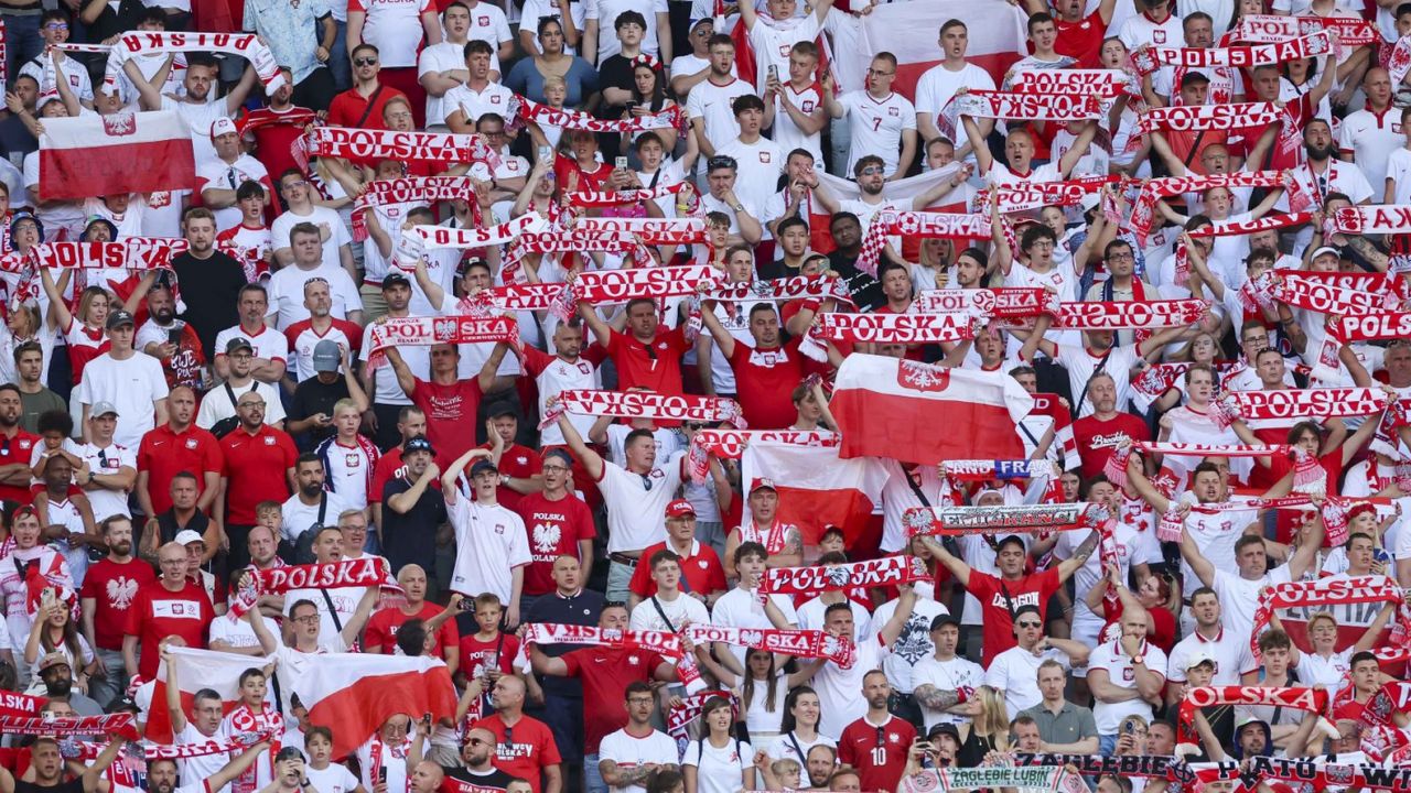 Mecz Polska – Holandia z atmosferą stadionu. Oglądaj! - sport.tvp.pl