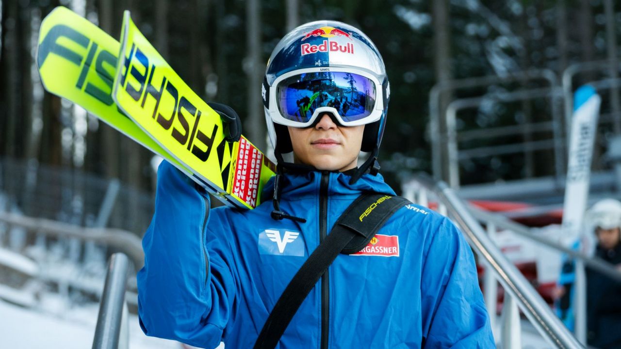 Anze Lanisek wygrał zawody na skoczni dużej w Falun. Na podium 19-letni junior z Austrii - sport.tvp.pl