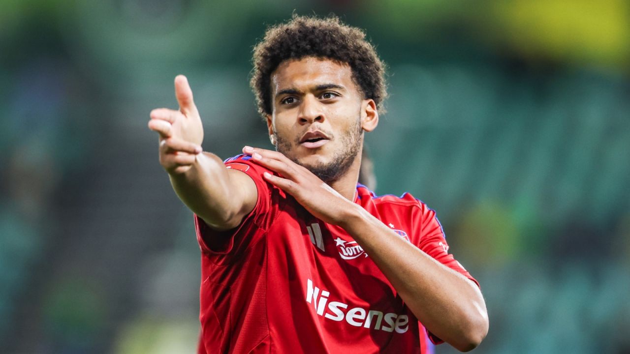 Raków Częstochowa pokonał Rapid Wiedeń w Lidze Konferencji. Hat-trick Lamine Diaby-Fadigi! - sport.tvp.pl