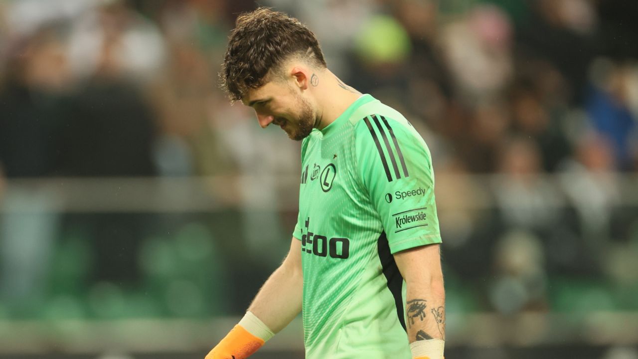 Legia Warszawa wciąż rozczarowuje. Porażka z Bruk-Bet Termalicą Nieciecza po golu w doliczonym czasie gry [WIDEO] - sport.tvp.pl