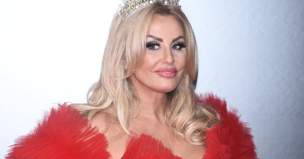 Kaźmierska z synem urządzili sceny na lotnisku. Ochrona tylko patrzyła