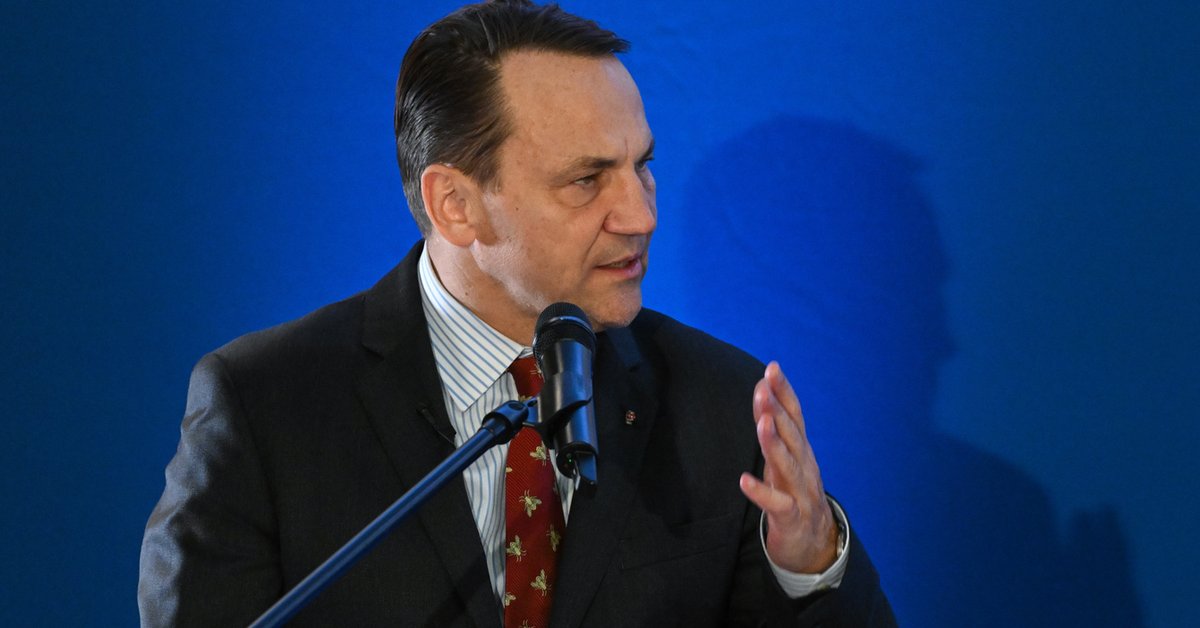 Spotkanie "koalicji chętnych". Minister Sikorski: żadnych decyzji o nas bez nas