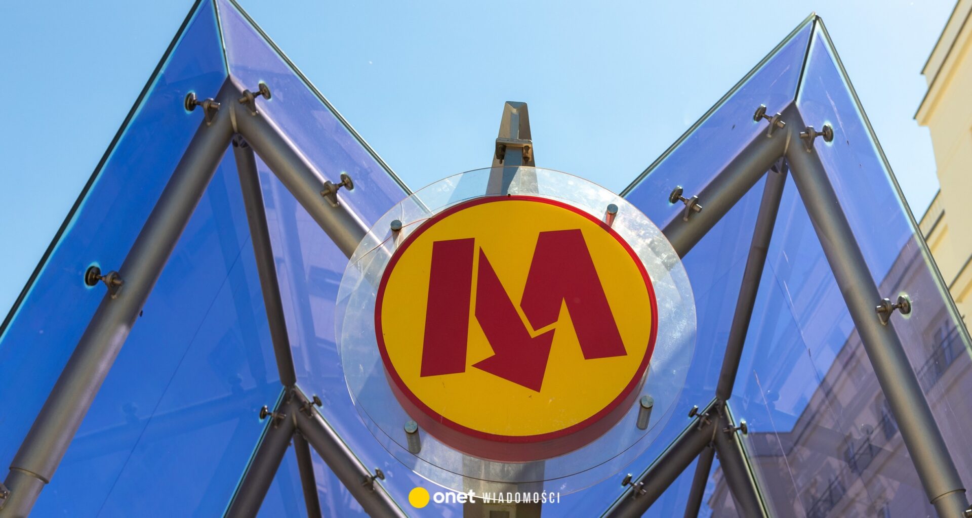 Wypadek w metrze. Utrudnienia dla pasażerów