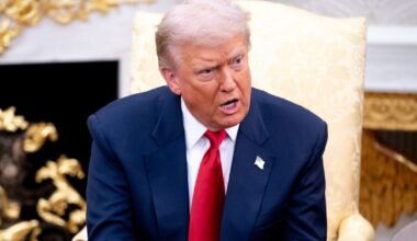 Poparcie Donalda Trumpa topnieje. Jest najniższe od czasu powrotu do Białego Domu - Onet