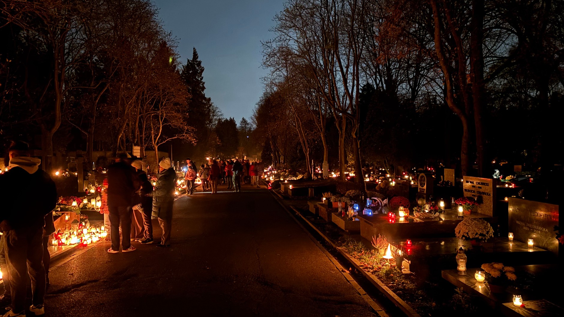 Powązki Wojskowe w Warszawie