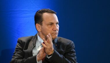 ABW zatrzymała pięć osób za szpiegostwo. Radosław Sikorski komentuje