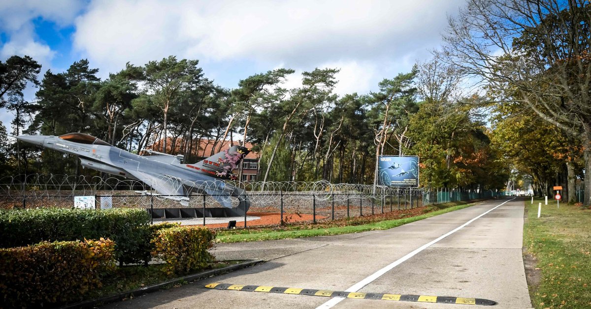 Niezidentyfikowane drony nad belgijską bazą. Przechowywana jest w niej broń jądrowa USA