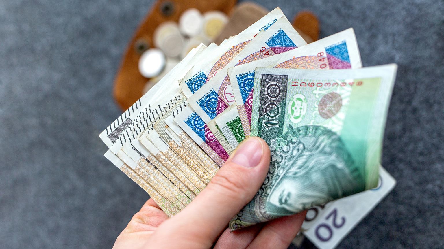 500 zł dla każdego Polaka. Były prezes GPW wzywa do podatkowej rewolucji