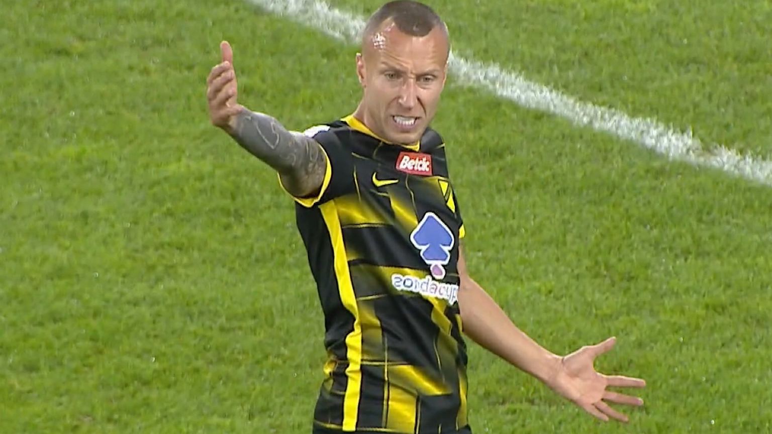 A jednak! Media: Były selekcjoner reprezentacji Polski o krok od Wieczystej Piłka nożna