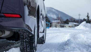 Czy warto założyć opony 'na odwrót'? Wyniki tego testu wszystkich zaskoczyły