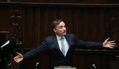 Czarzasty ostrzegł Ziobrę i przypomniał poranek z 2007 roku. 'Budapeszt cię nie uratuje'