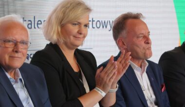 Mogą nałożyć sankcje na Polskę. Jędrzejczak: Nie ugnę się