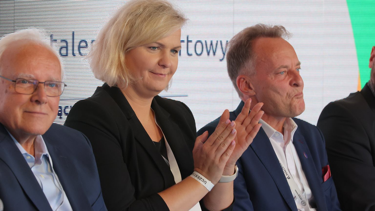 Mogą nałożyć sankcje na Polskę. Jędrzejczak: Nie ugnę się