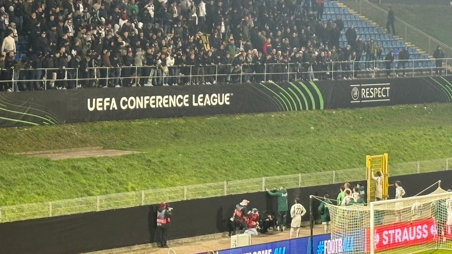 Sceny po meczu Legii. Kibice powiedzieli wprost, co sądzą po blamażu Piłka nożna