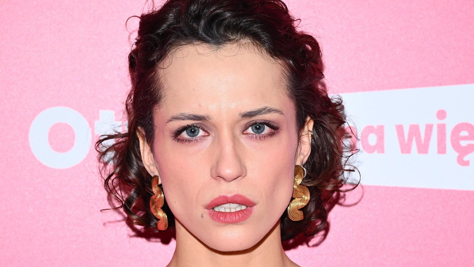 Aleksandra Hamka³o nie dosta³a macierzyñskiego i chorobowego. Jedna pomy³ka s³ono j± kosztowa³a