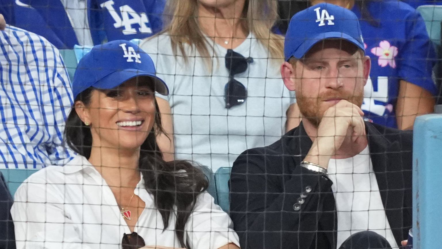 Ksi±¿ê Harry zaliczy³ wpadkê. Kibice w¶ciekli, musia³ przepraszaæ