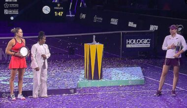 Skandal po meczu Sabalenki. 'Wyprał jej mózg' Tenis