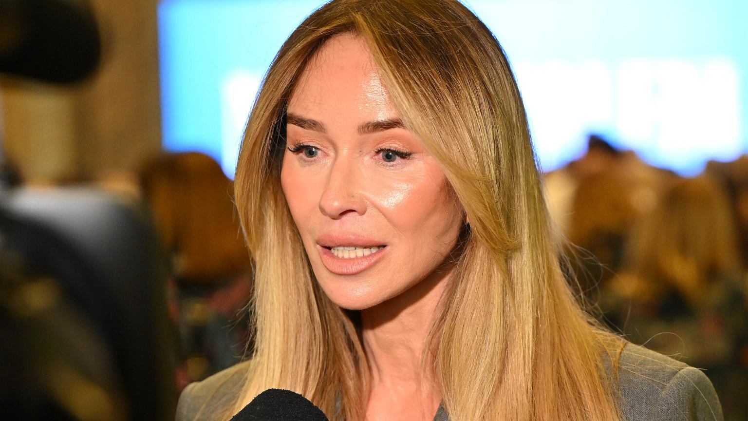 Wed³ug Joanny Przetakiewicz tyle trzeba zarabiaæ, ¿eby godnie ¿yæ. Pad³a konkretna kwota