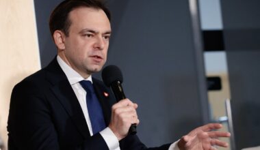 Deficyt budżetowy Polski po październiku wynosi 227 mld zł. Nowe dane Ministerstwa Finansów