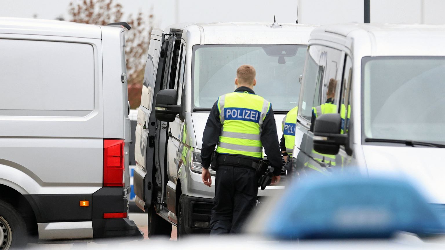 Odcięte ręce leżały na autostradzie. Wstrząsające odkrycie w Niemczech