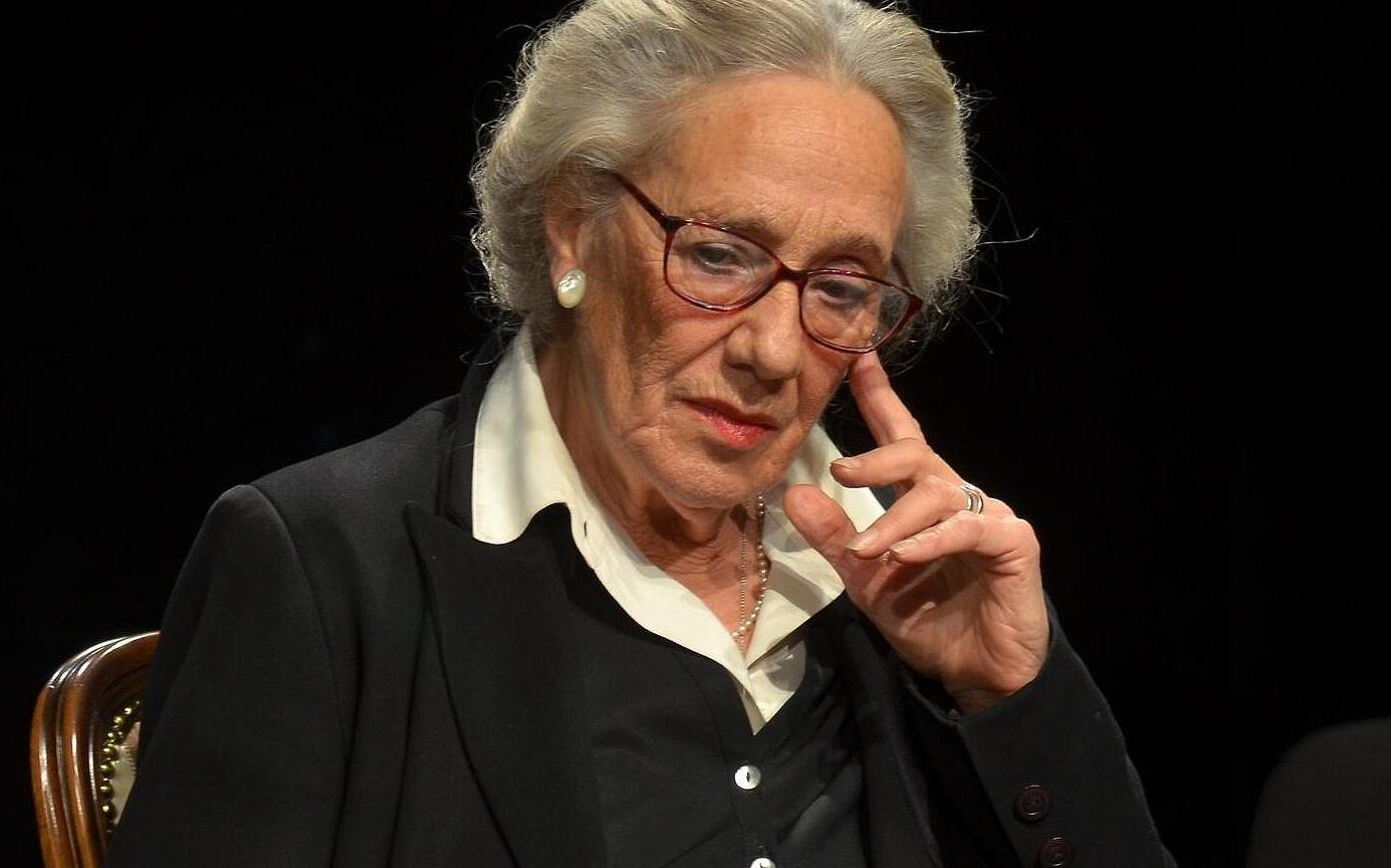 Maja Komorowska zgubiła niezwykle cenną pamiątkę. Aktorka prosiła o pomoc