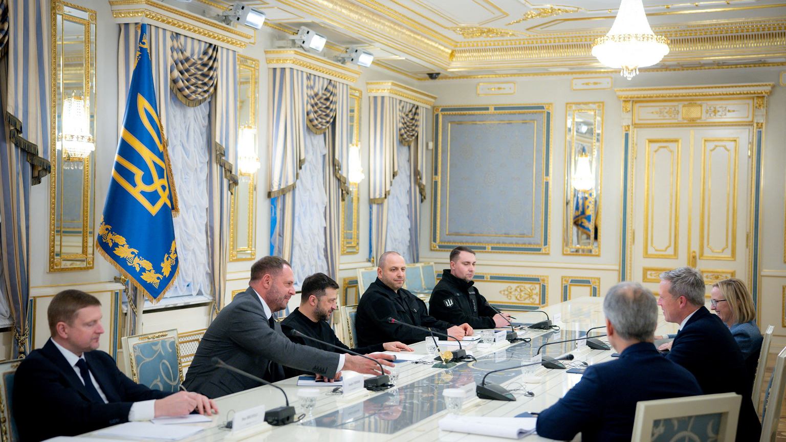 Zaskakujący ruch Trumpa. Tajne rozmowy z Rosją i Ukrainą w Abu Zabi